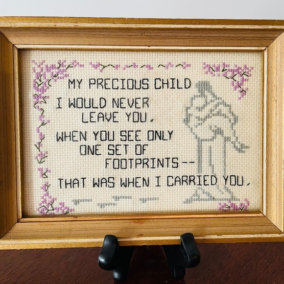 Vintage Framed "Footprints in the Sand" cross-stitch inspirational art - Picture 1 of 5